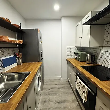 Centre - Meadows Apartment