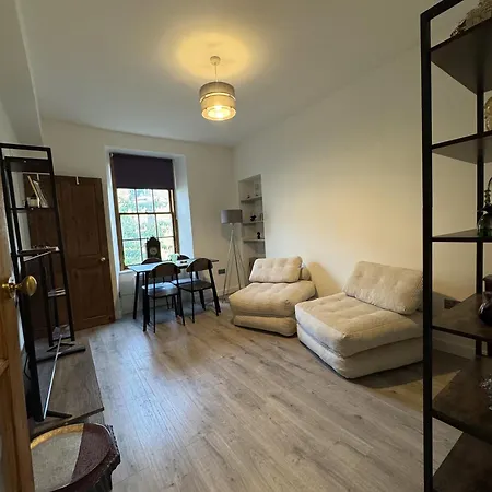 Centre - Meadows Edinburgh