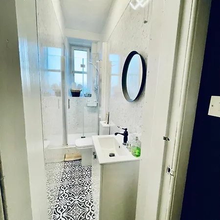 Glamours Stylish Victorian Near Centre *