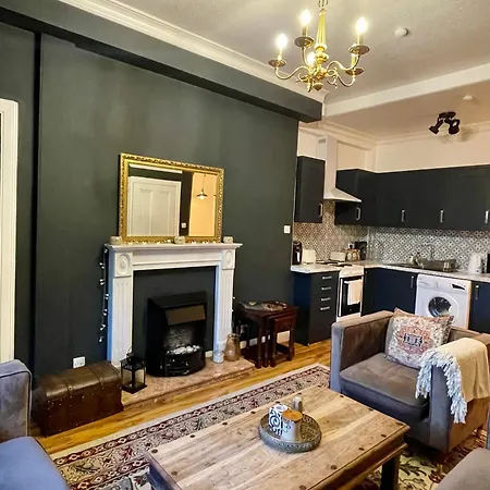 Glamours Stylish Victorian Near Centre * Edinburgh