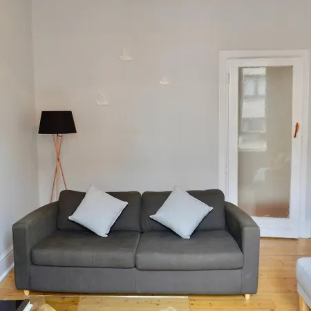 Bright Close To West End Appartement *