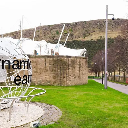 Apartment Retreat - Centre 3 Min Walk To Castle