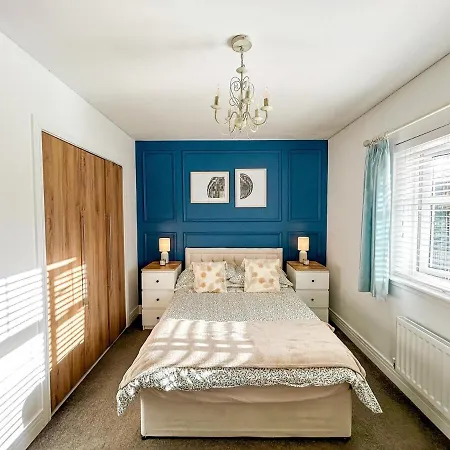 Luxury Large Family In * Edinburgh
