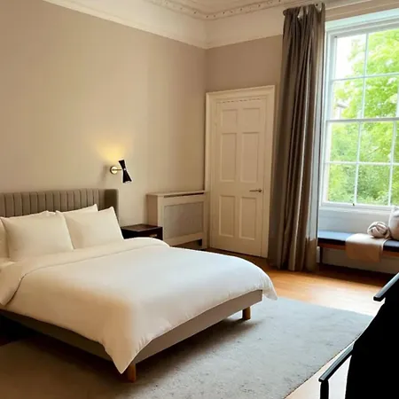 Designer Georgian In New Town * Edinburgh