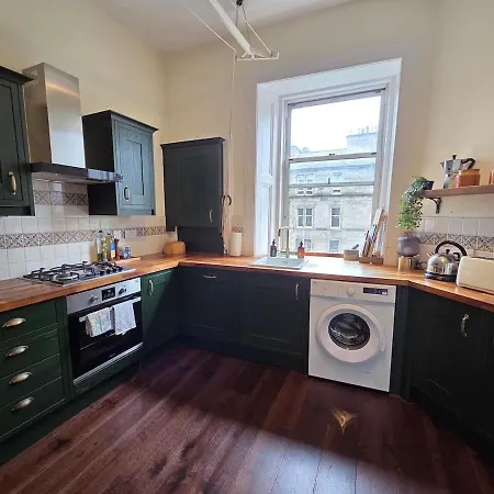 Montgomery Mews In Leith * Edinburgh