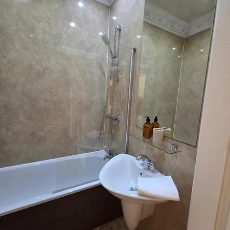 Canon St Apartment