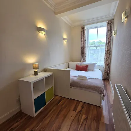 Canon St Apartment