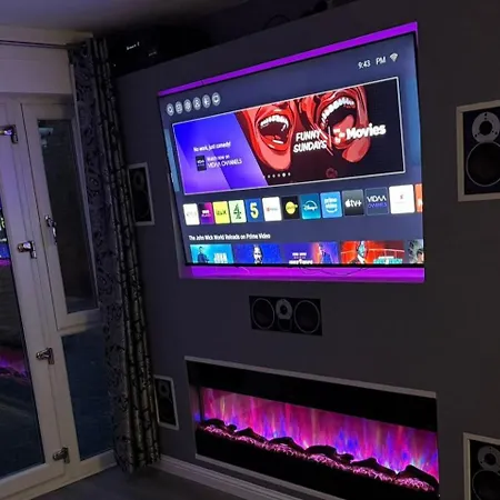 Private 1 Bedroom - - Sleeps 2