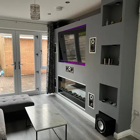 Private 2 Bedroom -edinburgh - Sleeps 4 *