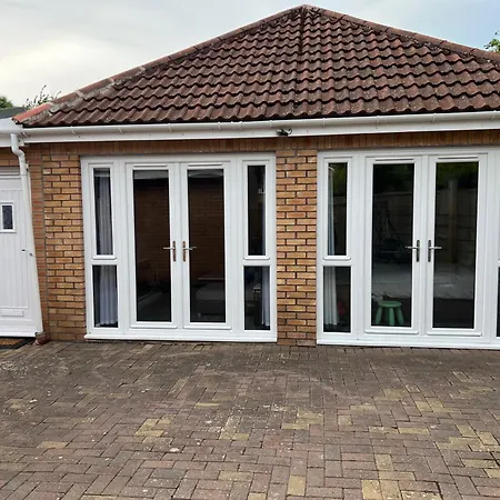 Private 1 Bedroom - - Sleeps 2 Lägenhet