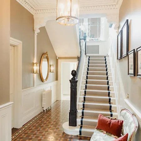 Private And Prestigious Luxury * Edinburgh