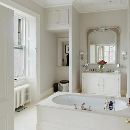 Private And Prestigious Luxury Holiday home