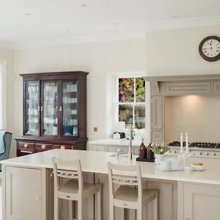 Private And Prestigious Luxury Holiday home
