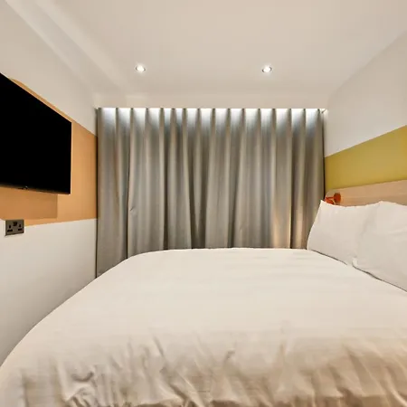Haymarket Hub 3*