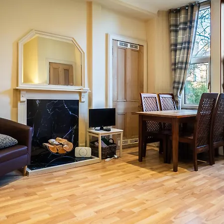 Cosy And Modern In *