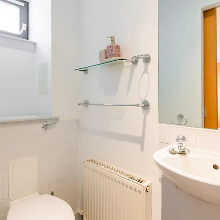 Apartamento Modern Flat In The Middle Of Old Town Edimburgo