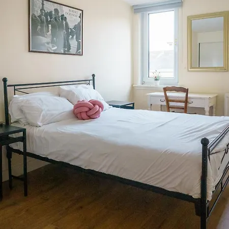 Bright Spacious 2 Bedroom Flat In Stockbridge * Edimburgo