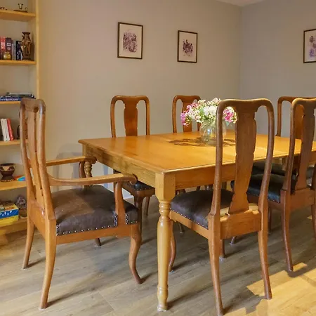 Bright Spacious 2 Bedroom Flat In Stockbridge Apartamento