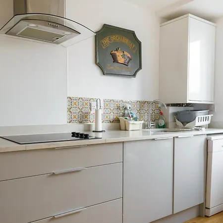 Bright Spacious 2 Bedroom In Stockbridge Lägenhet *