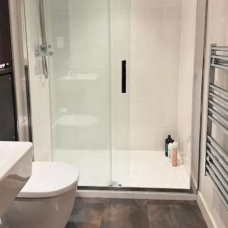 Stylish & 2 Beds In Appartement Edinburgh