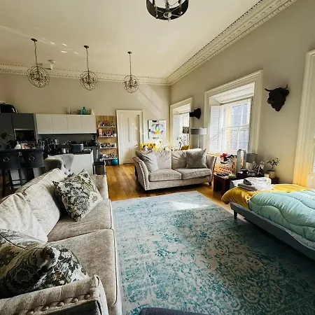 Beautiful Daire Edinburgh