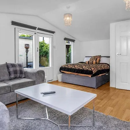 Charming With Private Entrance * Edimburgo
