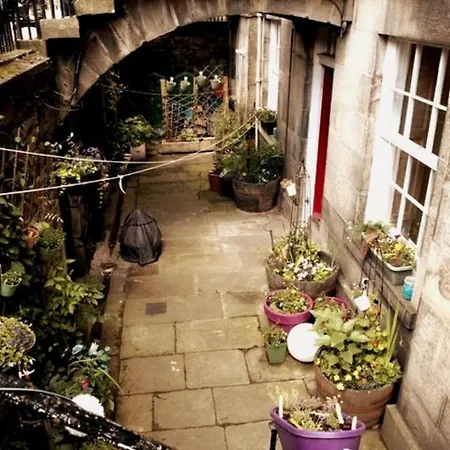 Elegant & Sunny 2bd Basement Stay, Edinburgh! Apartment Edinburgh