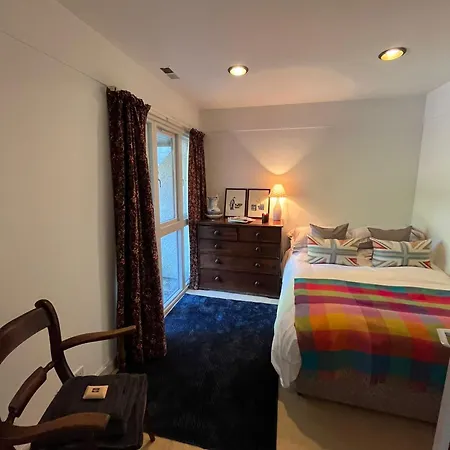 Festival Let With Parking And 15 Min Bus To West End Semesterbostad Edinburg