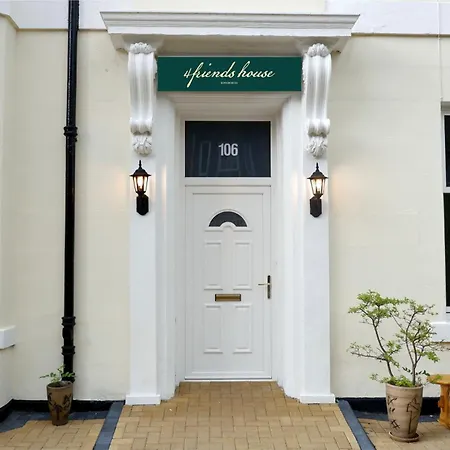 4 Friends House * 爱丁堡