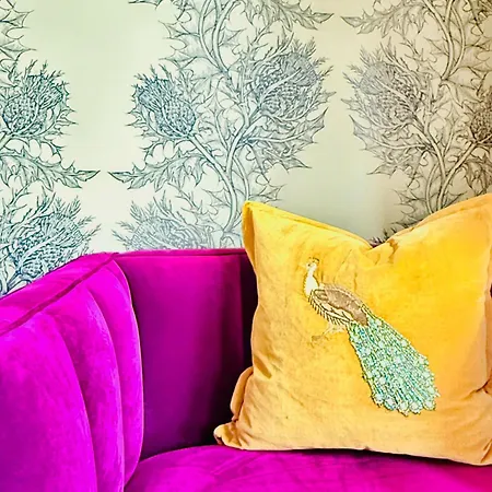 Scot Townhouse بيت ضيافة