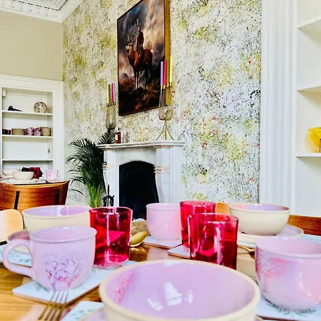 Scot Townhouse