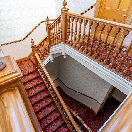 Pensjonat The Gifford 4*