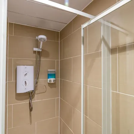 The Gifford Konukevi