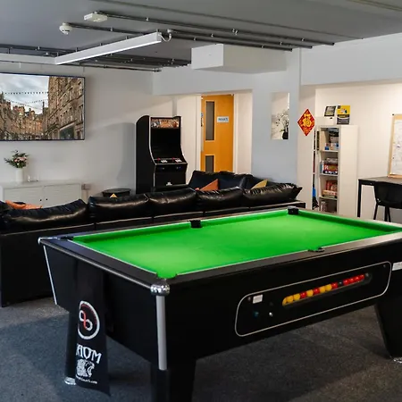 デスティニー スチューデント ムラーノ エディンバラ