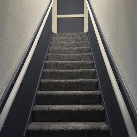 בית הארחה Georgian House 4*