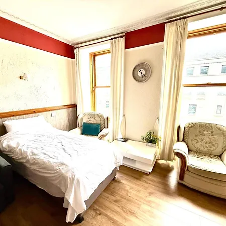 Clerk Streets Georgian Apartment - Superfast Wifi - Central Edinburgh