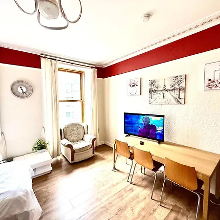 Clerk Streets Georgian Apartment - Superfast Wifi - Central Edinburgh * Edimburgo