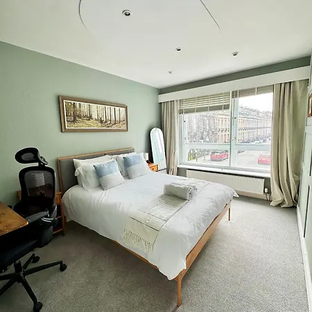 Duplex - Centre 4-bed Retreat 公寓