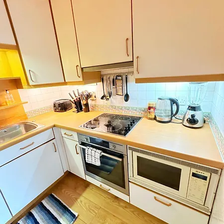 Duplex - Centre 4-bed Retreat *