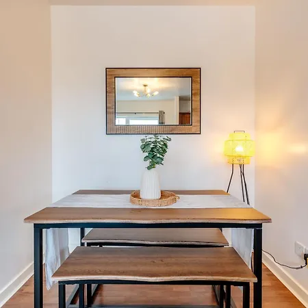 Charming 3-bed Free Parking West End Appartamento *