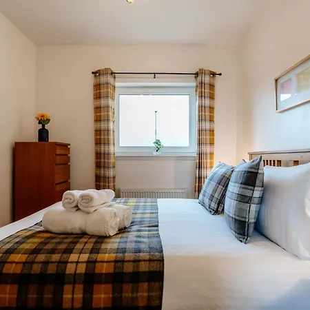 Charming 3-bed Free Parking West End * Edimburgo