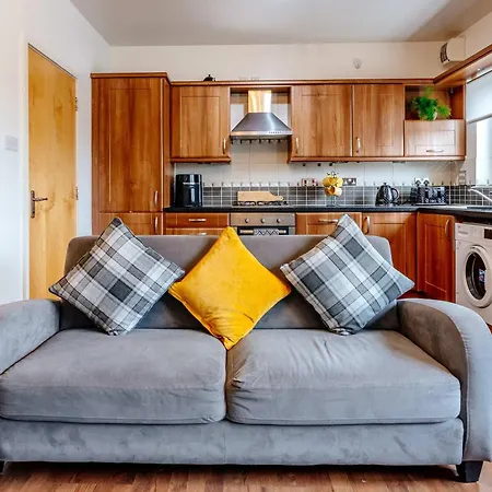 Charming 3-bed Free Parking West End Apartament Edynburg