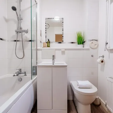 Charming 3-bed Free Parking West End Edimburgo