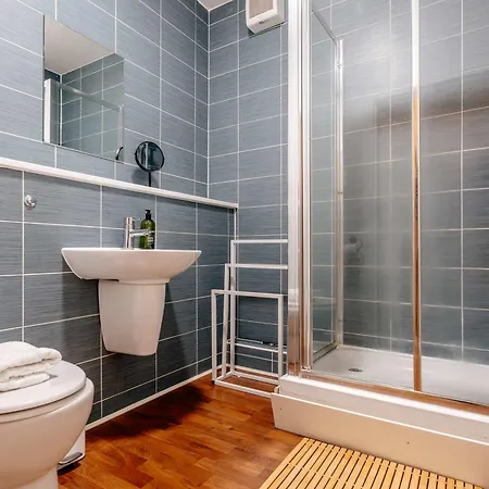 Appartamento Charming 3-bed Free Parking West End Edimburgo