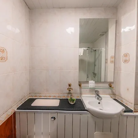 דירה Central Edinburgh Apartment By The Castle אדינבורו