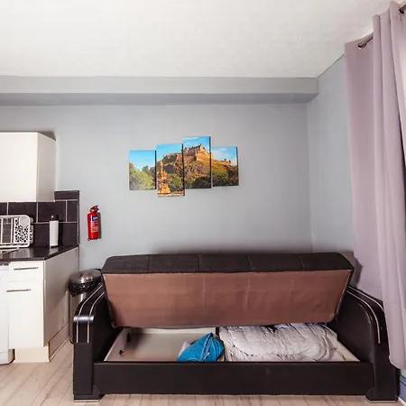 Central Edinburgh Apartment By The Castle Daire *