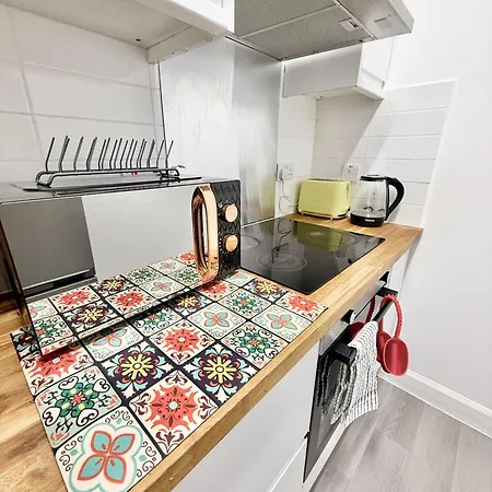 3rd Floor 2 Bedrooms Flat In Old Town Of *