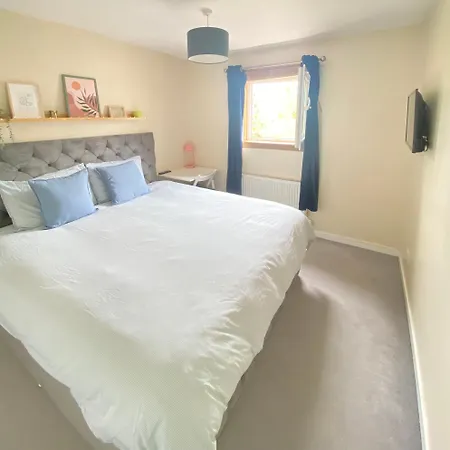 Cozy Private Bedroom In Quiet & Peaceful Location In 爱丁堡