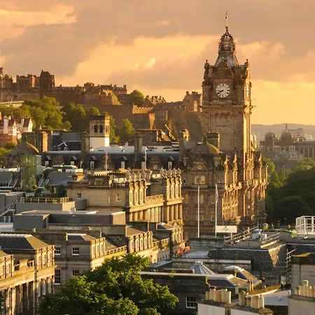 Walk Everywhere -top Rated Flat On The Royal Mile. Apartament