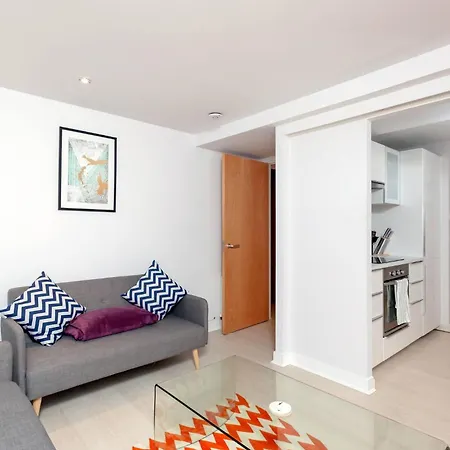 Walk Everywhere -top Rated Flat On The Royal Mile. Edynburg